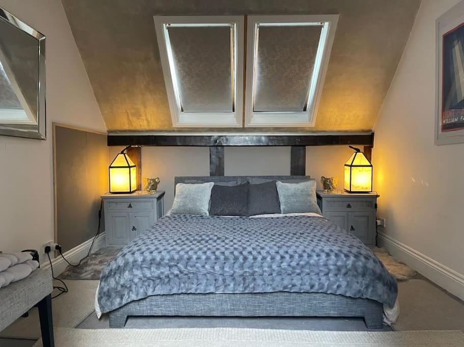 Stylish 2-Bed Cottage With Secure Parking Winforton Exterior photo