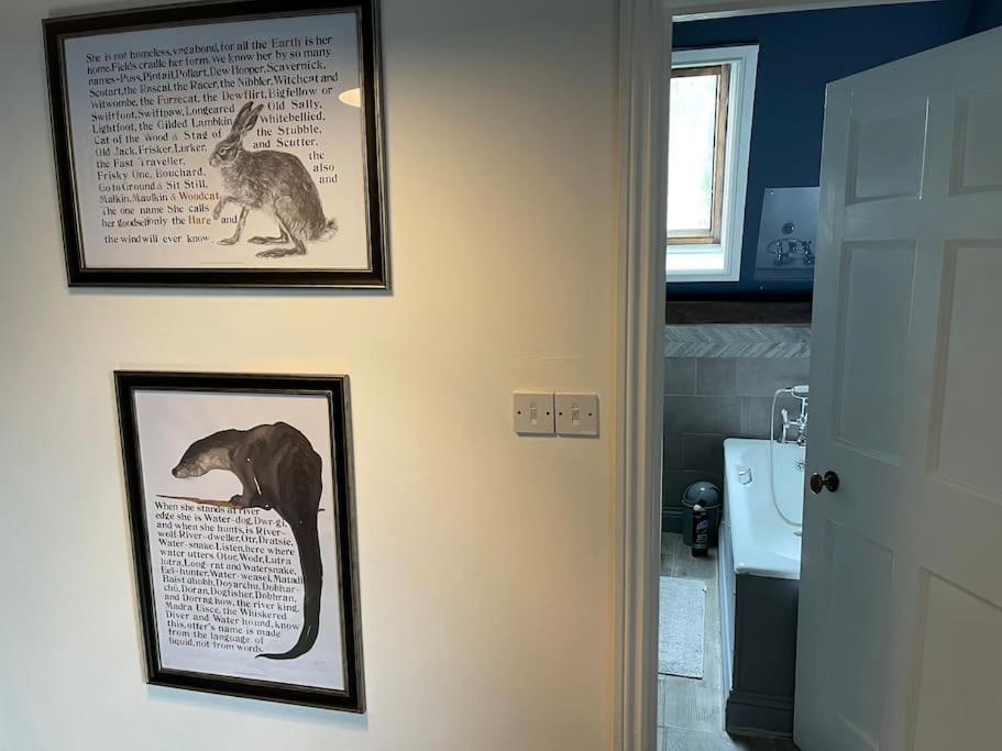 Stylish 2-Bed Cottage With Secure Parking Winforton Exterior photo